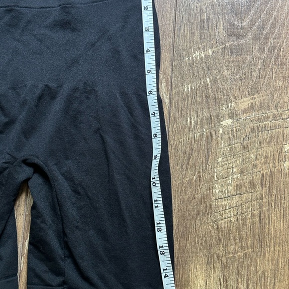 Skinnygirl Smoother and Shaper Size Medium - Picture 3 of 4